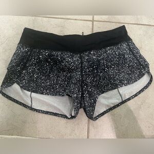 Lululemon Women's Black and White Speckled Shorts
